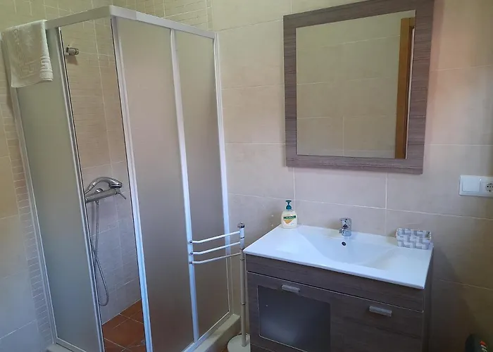 La Maestra Nyaraló Ronda