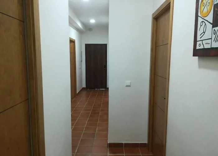 La Maestra Nyaraló *